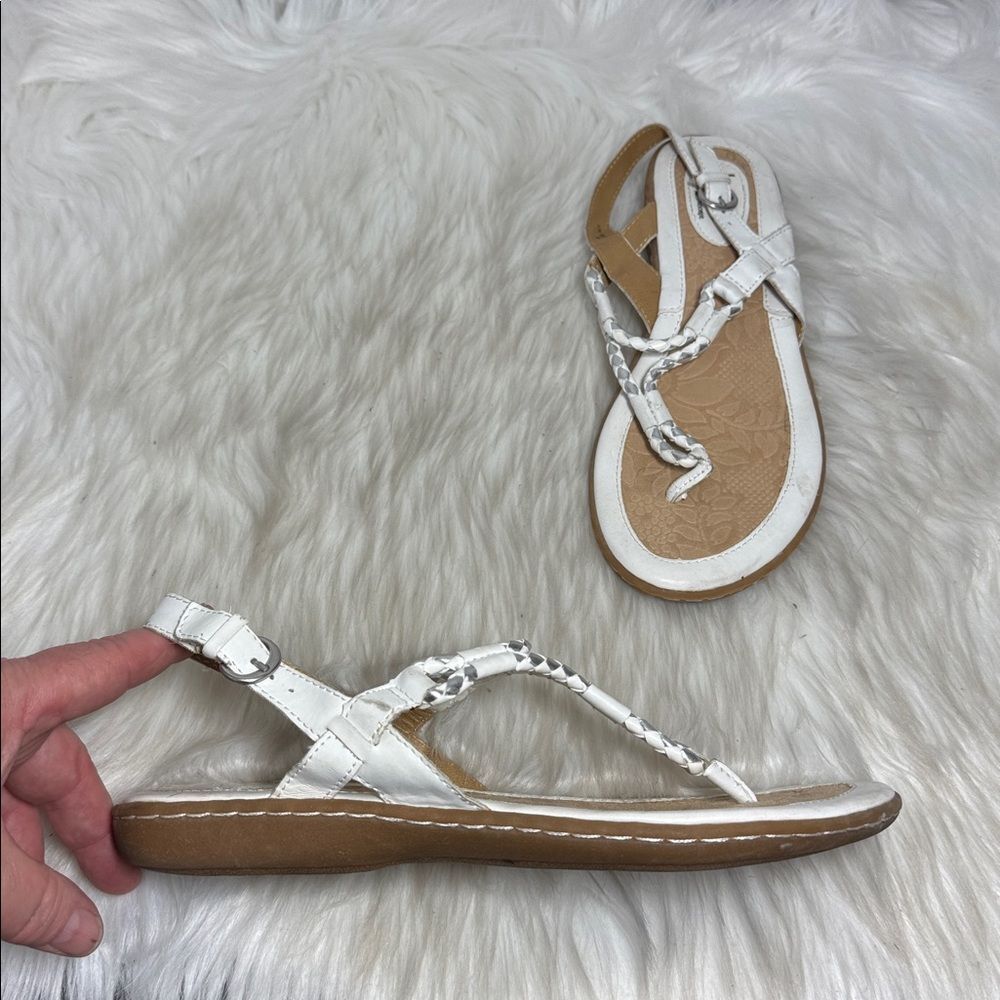 Born B.O.C. White/Tan‎ Braided Thong Sandals Sz 8